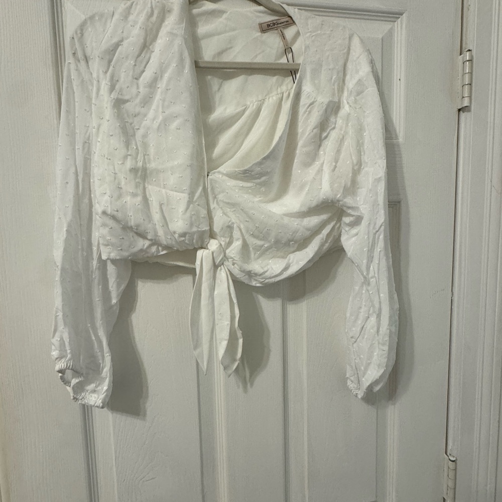 BCBGeneration White Textured Tie-Front Blouse